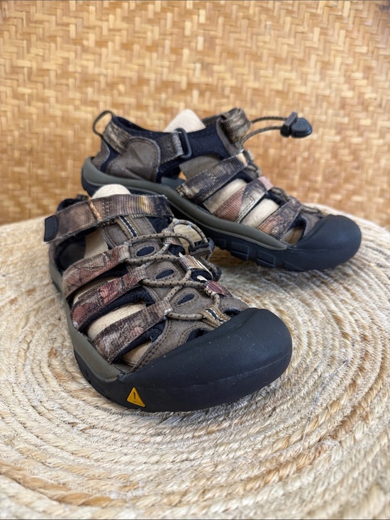 Keen Shoes - KEEN Newport H2 Camo Sport Sandals Hiking Water Shoes Women’s US 5